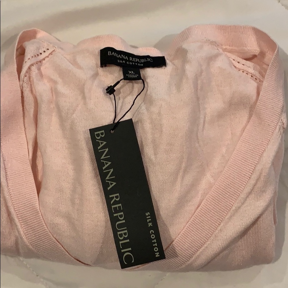 V-neck sweater NWT